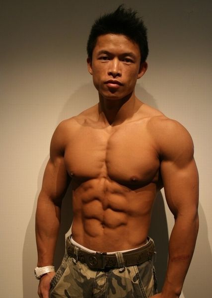 アジアの筋肉ムキムキ男 筋肉ムキムキ マッチョ男の画像集 毎日更新